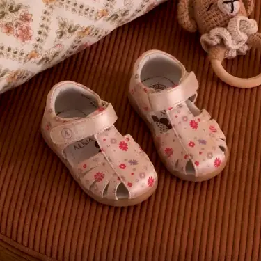 Bébé Fille