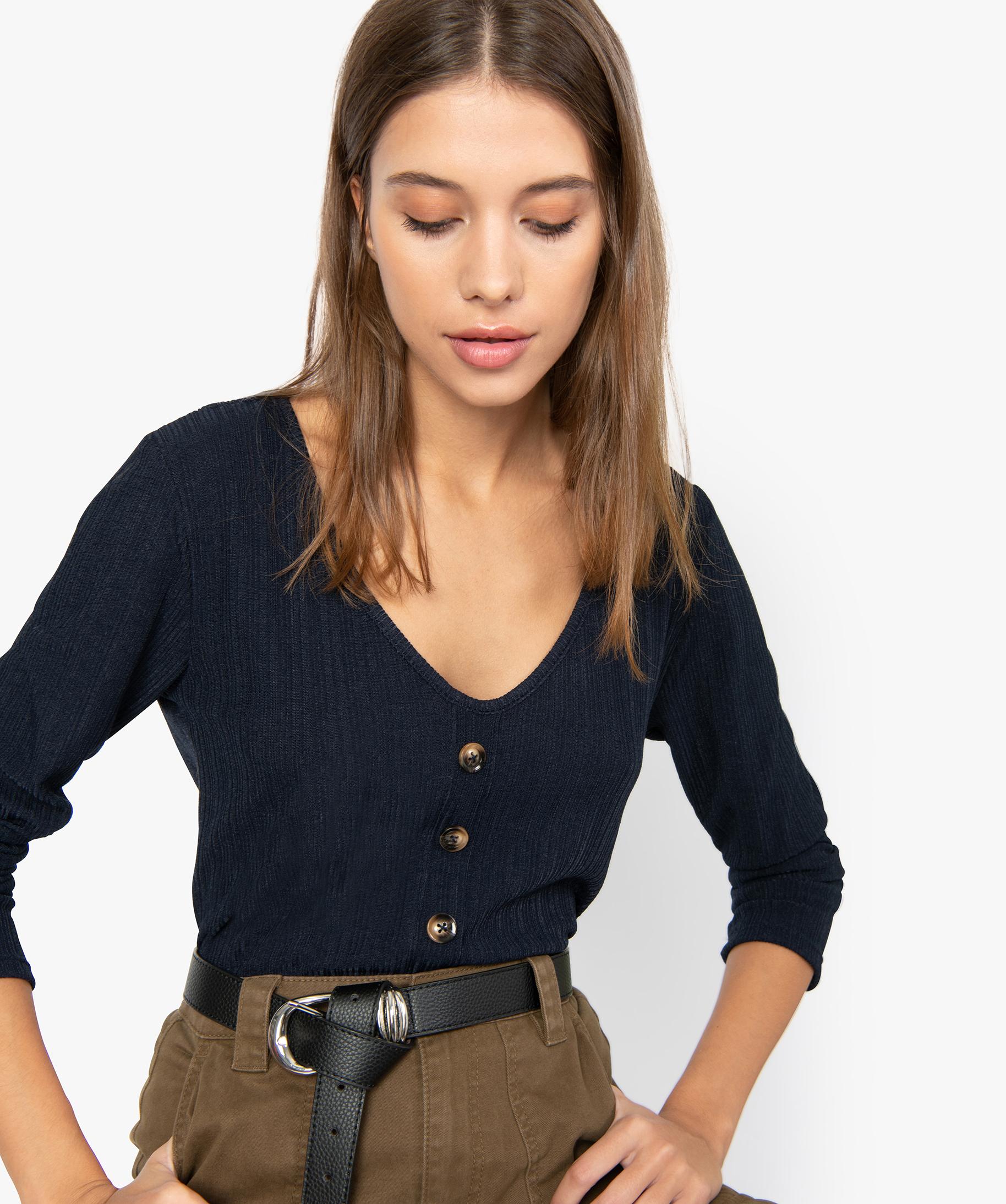 tee shirt avec boutons