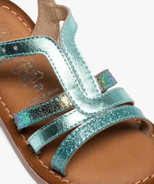 Sandales fille à talon plat et brides brillantes en cuir vue6 - GEMO (ENFANT) - GEMO