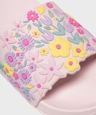 Mules de plage à motifs fleuris en relief fille vue6 - GEMO (PLAGE) - GEMO