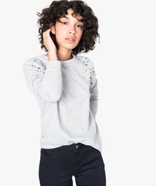 Sweat molletonné à perles vue1 - GEMO(FEMME PAP) - GEMO