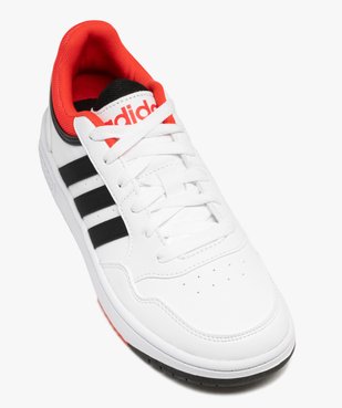 Baskets garçon à bandes contrastantes et avec col à liseré Hoops lo - Adidas vue5 - ADIDAS - GEMO