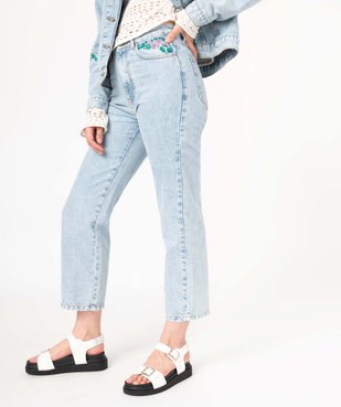 Jean coupe droite à taille haute en denim délavé avec broderie femme vue1 - GEMO(FEMME PAP) - GEMO