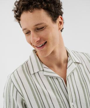 Chemise manches courtes col cubain en textile de coton tissé rayé homme vue2 - GEMO 4G HOMME - GEMO
