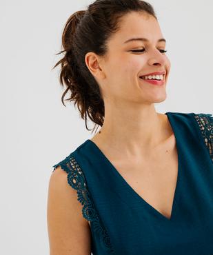 Robe courte avec empiècements en dentelle sur les épaules femme vue2 - GEMO(FEMME PAP) - GEMO