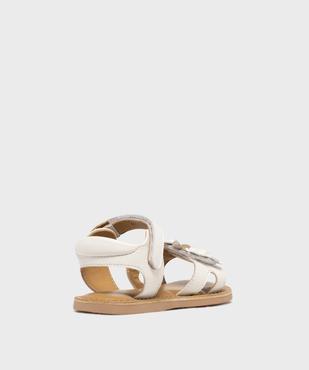 Sandales en cuir avec fleurs en relief cloutées fille- Lovely Wings vue4 - LOVELY WINGS GEMO FOR GOOD - GEMO