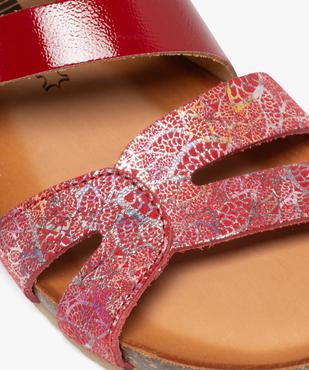 Sandales plates avec brides en cuir scintillantes et vernies femme vue7 - PIU NATURA - GEMO