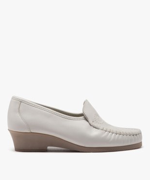 Mocassins femme confort en cuir uni compensés avec dessus fantaisie  vue1 - GEMO 4G FEMME - GEMO