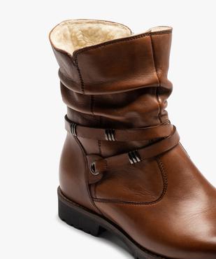 Boots fourrées femme dessus cuir uni à bride décorative – Tanéo vue6 - TANEO - GEMO