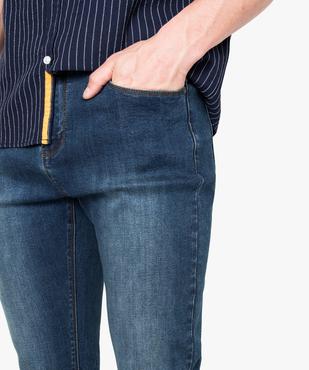Jean délavé coupe straight vue2 - GEMO (HOMME) - GEMO