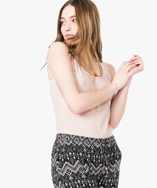 Débardeur en maille côtelée et lages bretelles en dentelle vue1 - GEMO(HOMWR FEM) - GEMO