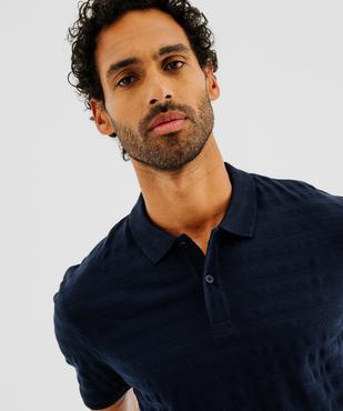 Polo manches courtes en maille fantaisie effet rayé homme vue2 - GEMO 4G HOMME - GEMO