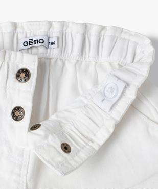 Short uni avec ceinture élastiquée bébé fille vue2 - GEMO 4G BEBE - GEMO