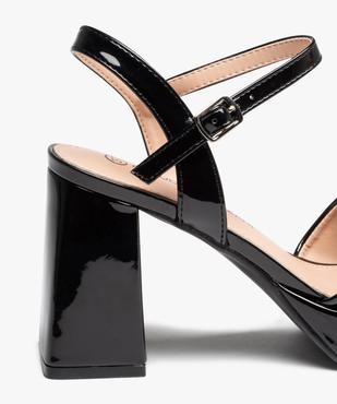 Sandales femme unies et vernies à talon carré évasé vue6 - SANS MARQUE - GEMO