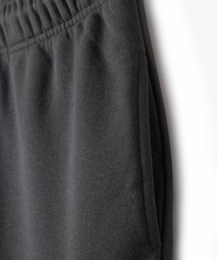 Pantalon de jogging avec poches à rabat garçon vue3 - GEMO (JUNIOR) - GEMO