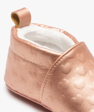 Chaussons de naissance bébé fille irisés à motifs coeurs en relief vue6 - GEMO(BB COUCHE) - GEMO