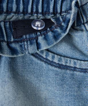 Short bébé fille en jean avec ceinture élastiquée vue2 - GEMO(BEBE DEBT) - GEMO