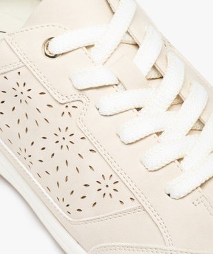 Baskets femme unies avec perforations en forme de fleurs vue6 - GEMO (SPORTSWR) - GEMO