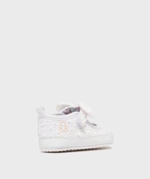 Chaussons de naissance babies en broderie anglaise bébé fille - LuluCastagnette vue4 - LULU CASTAGNETTE GEMO FOR GOOD - GEMO