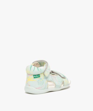 Sandales bébé fille en cuir imprimé coloré avec brides à scratch - Kickers vue4 - KICKERS - GEMO