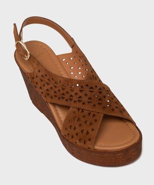 Sandales à talon compensé en cuir avec larges brides croisées ajourées femme - Tanéo vue5 - TANEO - GEMO