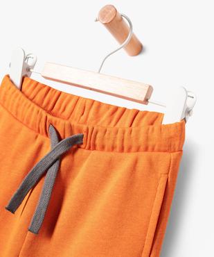 Bermuda en molleton bébé garçon vue2 - GEMO 4G BEBE - GEMO