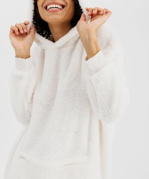 Cape hoodie et coussin 2-en-1 en maille peluche femme vue5 - GEMO(HOMWR FEM) - GEMO