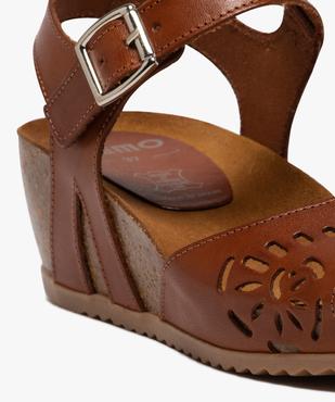 Sandales femme à talon compensé et bride en cuir ajouré vue6 - GEMO(URBAIN) - GEMO
