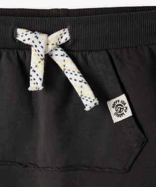 Short bébé garçon avec poche kangourou vue2 - GEMO 4G BEBE - GEMO