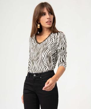 Tee-shirt femme imprimé avec col V en dentelle vue1 - GEMO 4G FEMME - GEMO