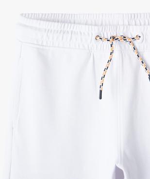 Bermuda garçon en maille avec ceinture élastiquée ajustable vue2 - GEMO (JUNIOR) - GEMO