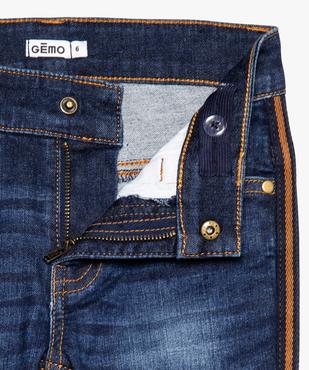 Jean garçon coupe slim avec bandes contrastantes sur les côtés vue4 - GEMO (ENFANT) - GEMO