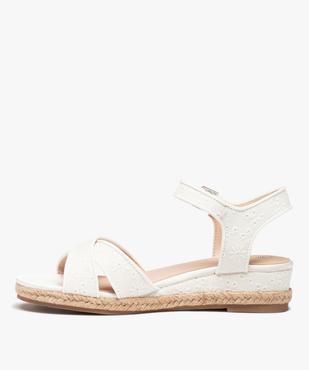 Sandales femme à petit talon compensé dessus dentelle anglaise vue3 - GEMO (CASUAL) - GEMO