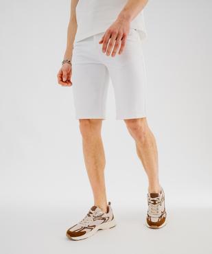 Bermuda en jean strech coloris unique coupe straight homme vue1 - GEMO 4G HOMME - GEMO