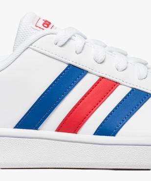 Baskets homme à lacets bandes bicolores - Adidas Grand Court Base vue6 - ADIDAS - GEMO