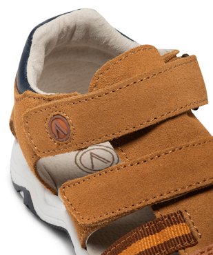 Sandales garçon en cuir avec brides à scratch et bout fermé - Alma Planète vue6 - ALMA - GEMO