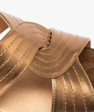 Sandales femme à talon plat et larges brides croisées vue6 - GEMO (CASUAL) - GEMO
