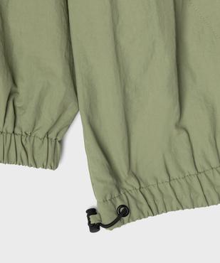 Blouson léger à capuche en matière déperlante garçon vue4 - GEMO (JUNIOR) - GEMO