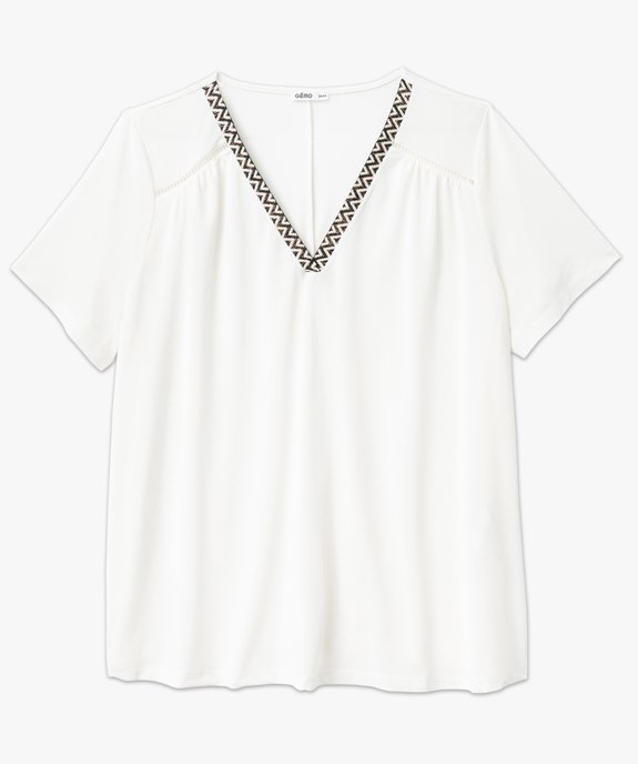 Tee-shirt à manches courtes avec col V brodé femme grande taille vue4 - GEMO (G TAILLE) - GEMO