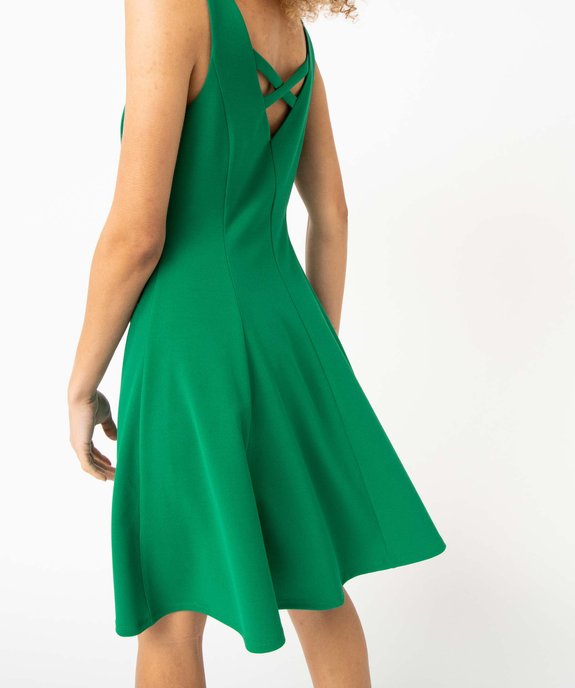 Robe femme avec col V et croisillons dans le dos vue2 - GEMO(FEMME PAP) - GEMO