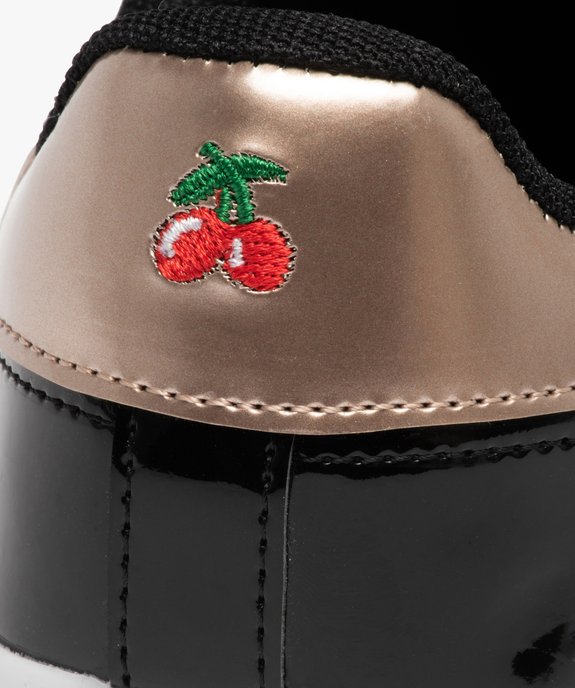 Baskets fille détails vernis et métallisés – Le temps des cerises vue6 - LE TEMPS DES CERISES - GEMO