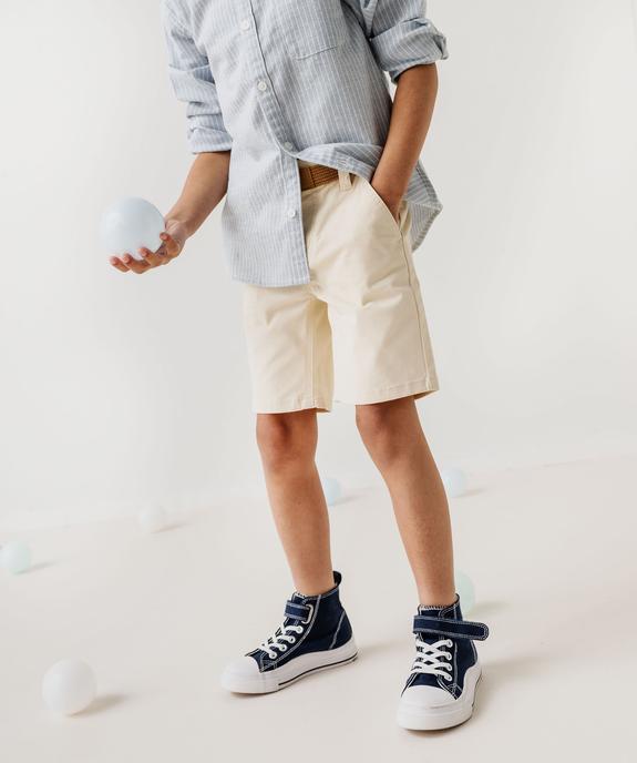 Bermuda chino en coton stretch avec ceinture garçon vue1 - GEMO (ENFANT) - GEMO