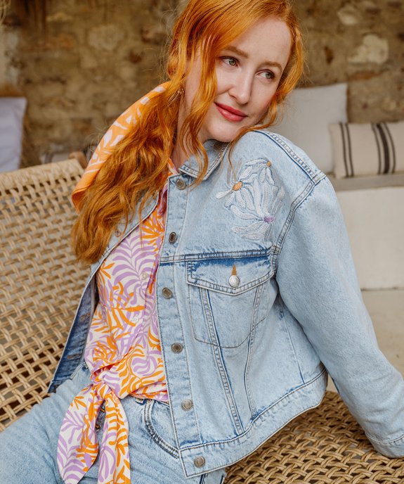 Veste en jean avec motifs fleuris brodés femme vue1 - GEMO 4G FEMME - GEMO