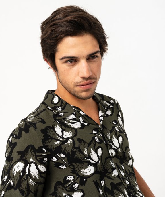 Chemise manches courtes col cubain en viscose imprimée homme vue5 - GEMO (HOMME) - GEMO