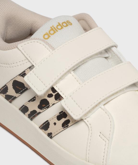 Baskets à scratch fille avec bandes contrastantes - Adidas Grand Court vue6 - ADIDAS - GEMO