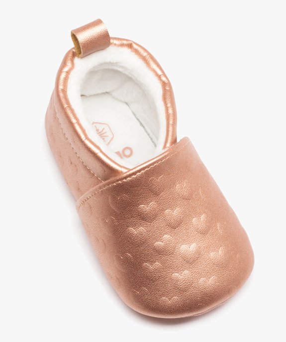 Chaussons de naissance bébé fille irisés à motifs coeurs en relief vue5 - GEMO(BB COUCHE) - GEMO