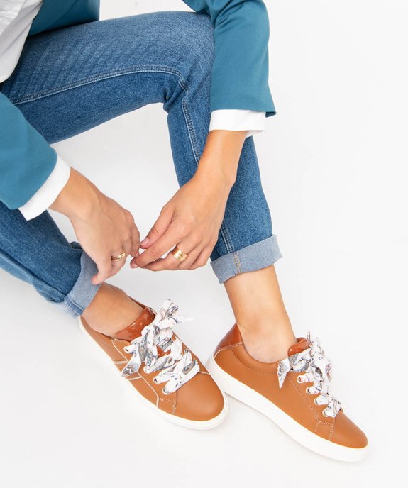 Baskets femme avec touches vernis et lacets foulard  vue1 - GEMO (SPORTSWR) - GEMO