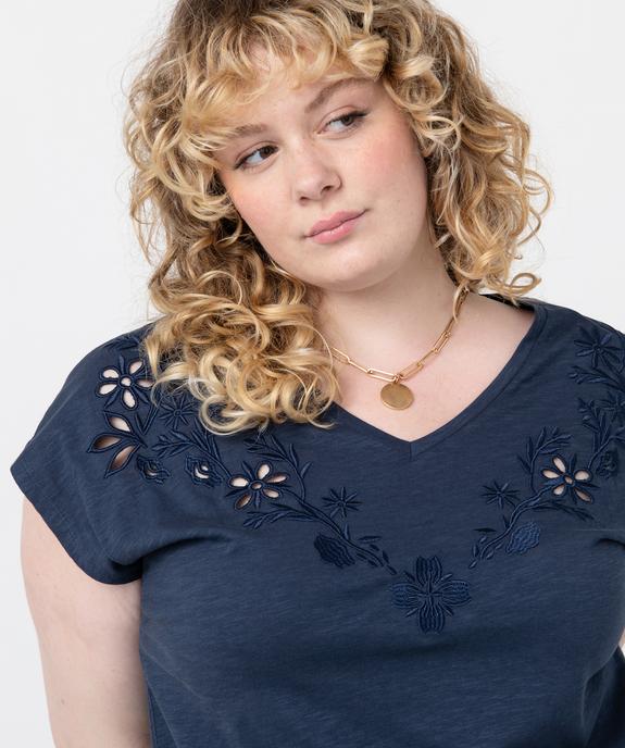 Tee-shirt femme grande taille brodé sur l’avant  vue2 - GEMO (G TAILLE) - GEMO