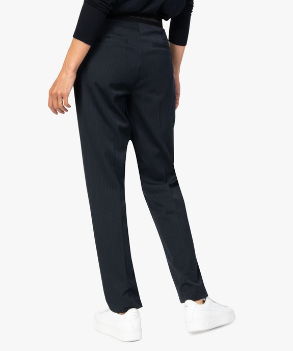 Pantalon femme raye en toile avec ceinture elastiquee sur l arriere