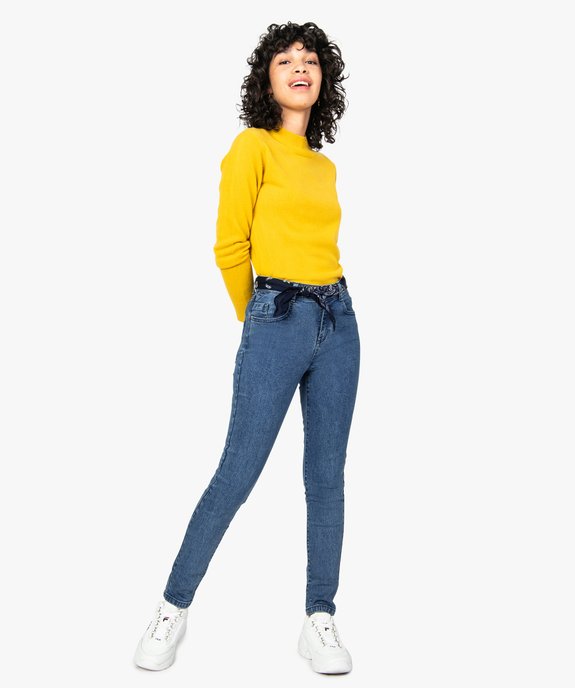Jean femme coupe slim avec inscription brodée en bas de jambe vue5 - FOLLOW ME - GEMO